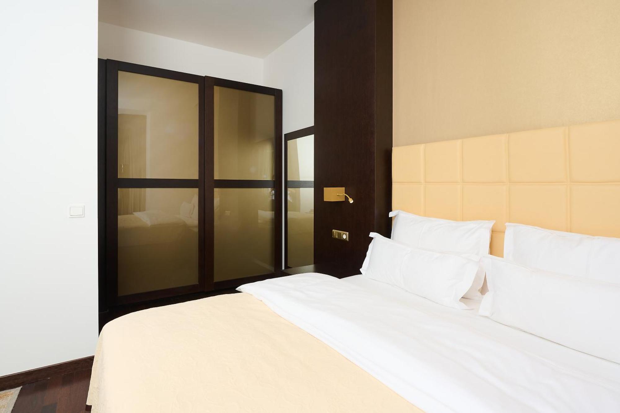 Myplace Premium Apartments Wina Bagian luar foto