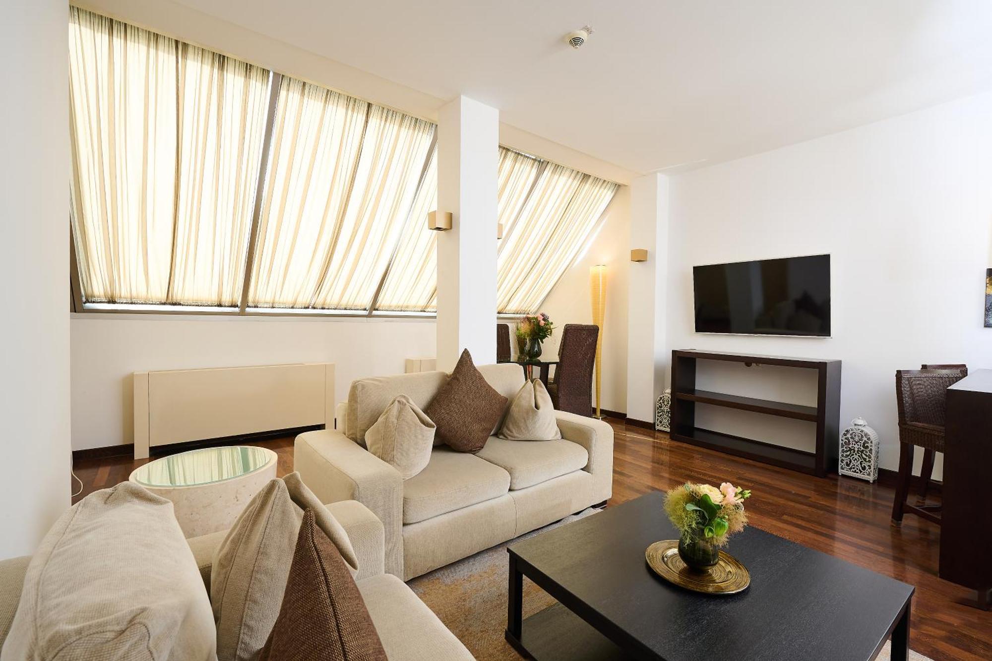 Myplace Premium Apartments Wina Bagian luar foto