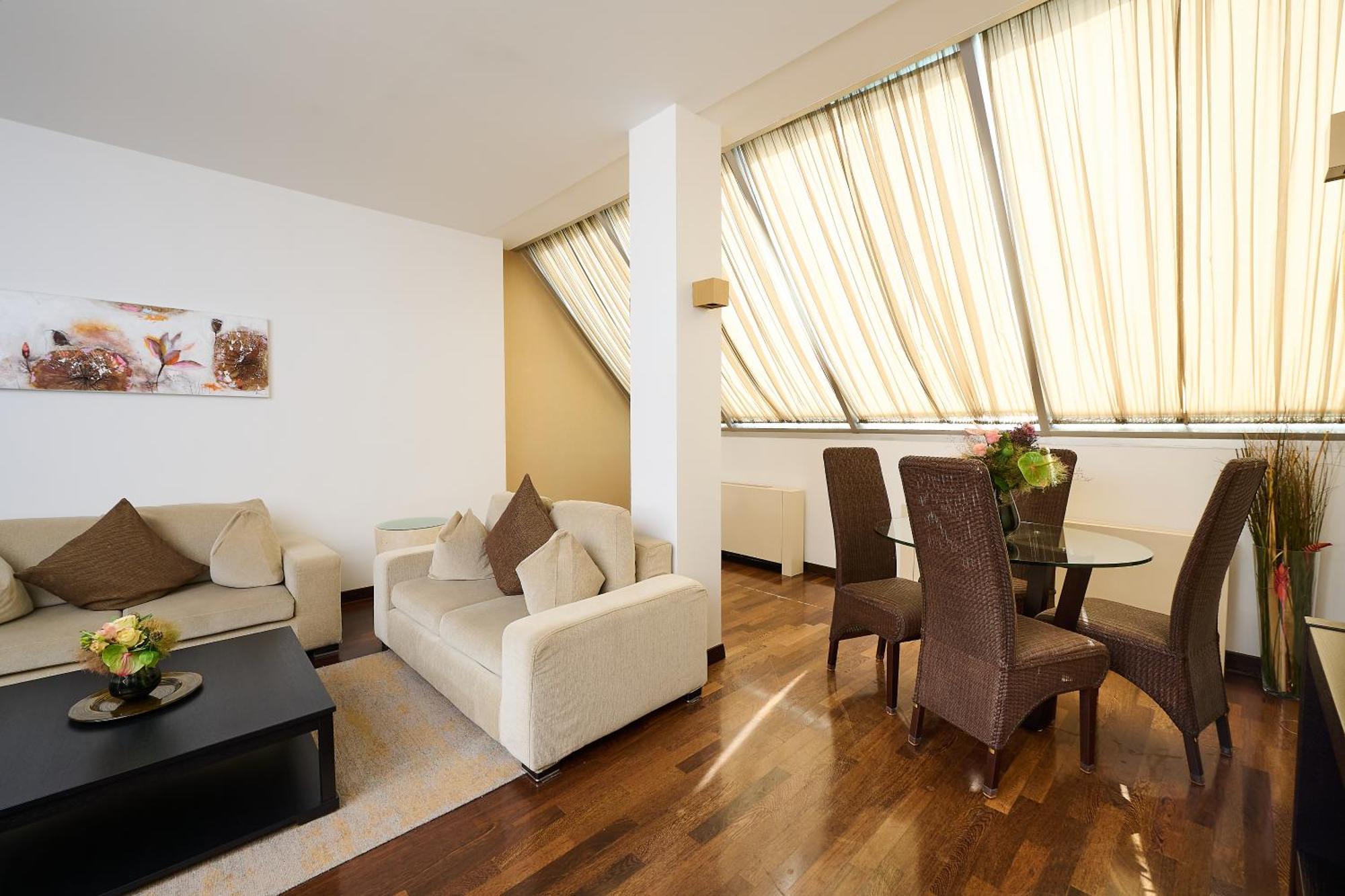 Myplace Premium Apartments Wina Bagian luar foto