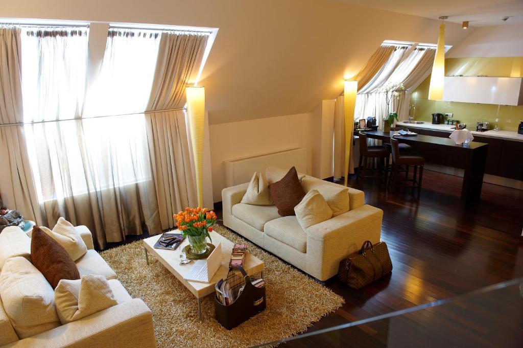Myplace Premium Apartments Wina Bagian luar foto